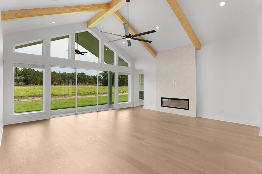 Representative unfurnished interior of a home built from the Franklin by Chesmar Homes in Feathergrass, Florence (Image 6).
