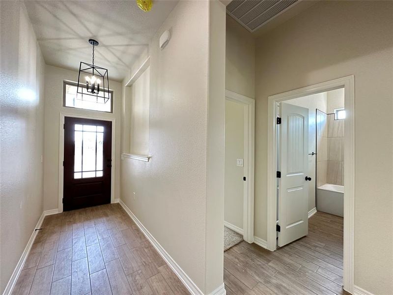 Spacious, unfurnished interior of a new home in , Lorena (Image 23).