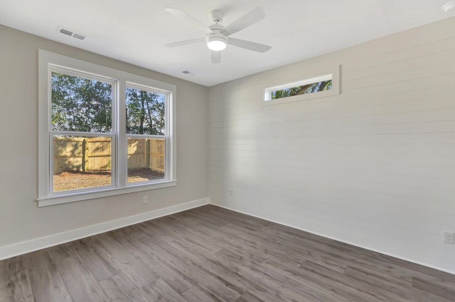 Spacious, unfurnished interior of a new home in , Charleston (Image 19).