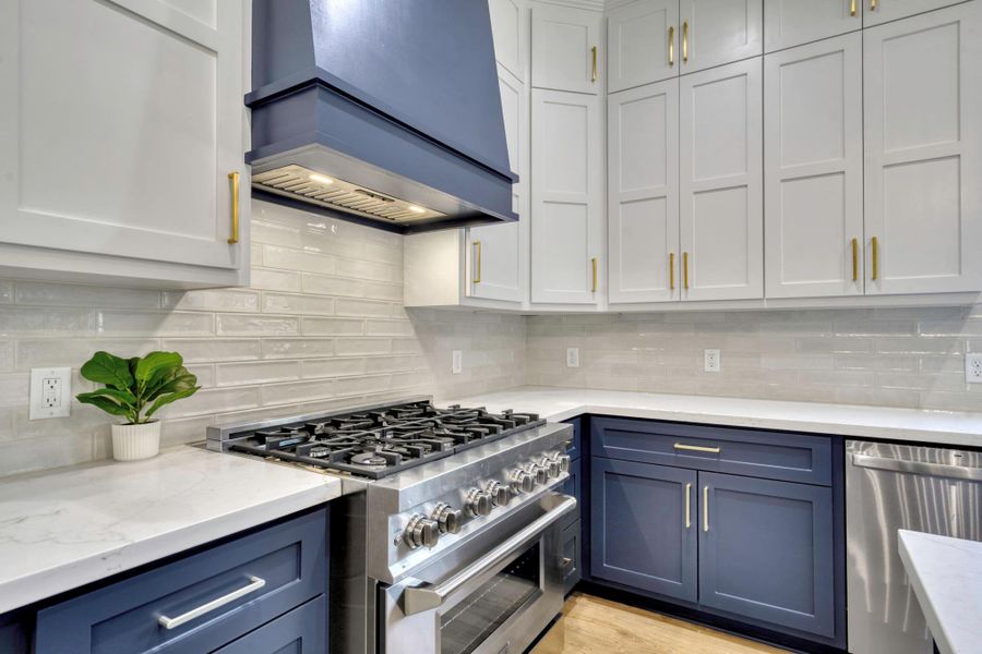 Image 43 of a home in . Image 43 of a home in .