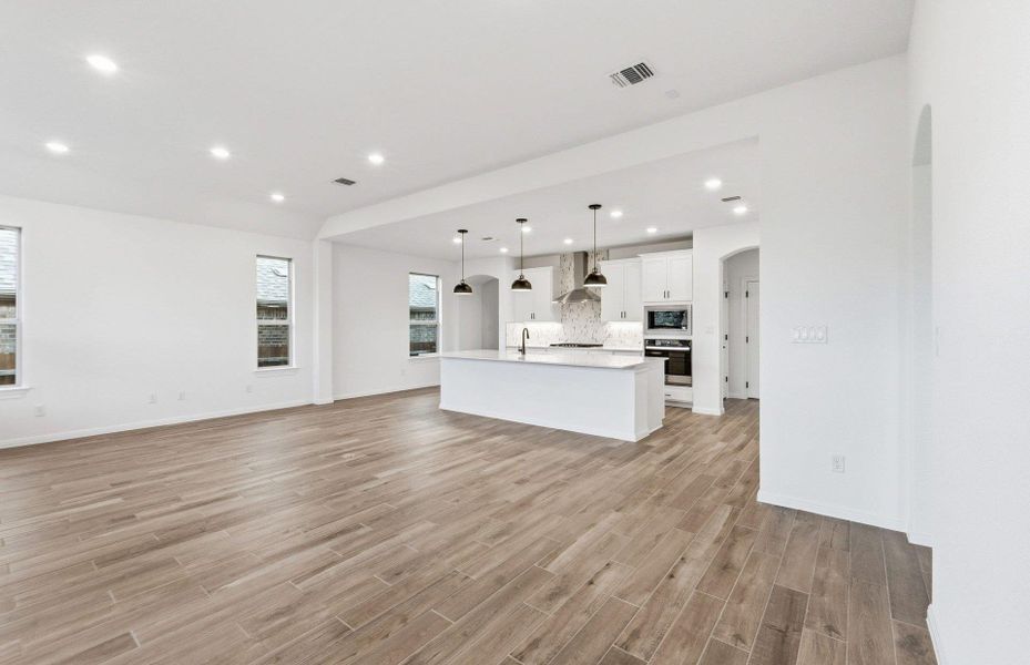 Spacious, unfurnished interior of a new home in Saddleback at Santa Rita Ranch, Liberty Hill (Image 16). Spacious, unfurnished interior of a new home in Saddleback at Santa Rita Ranch, Liberty Hill (Image 16).