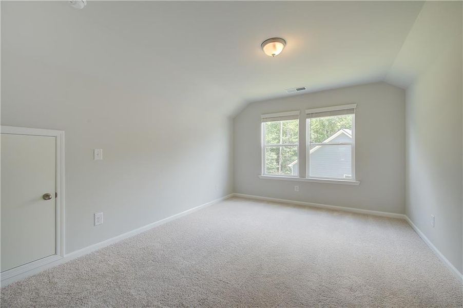 Spacious, unfurnished interior of a new home in Cooper Park, McDonough (Image 30).