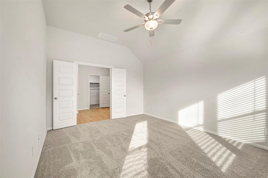 Spacious, unfurnished interior of a new home in Verandah, Royse City (Image 23).