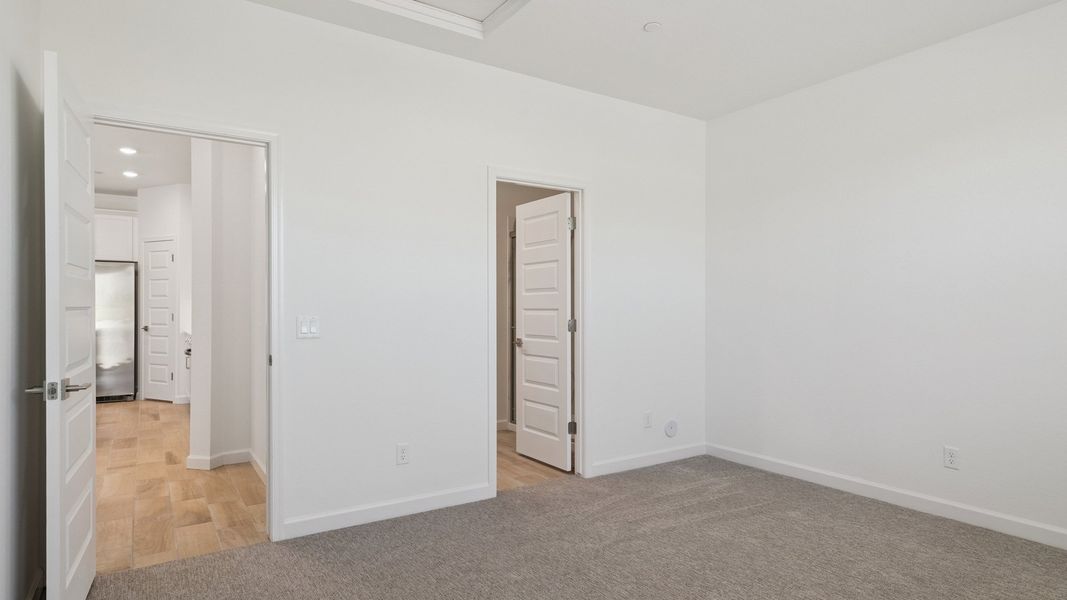 Spacious, unfurnished interior of a new home in The Buttes at Mystic, Peoria (Image 25). Spacious, unfurnished interior of a new home in The Buttes at Mystic, Peoria (Image 25).