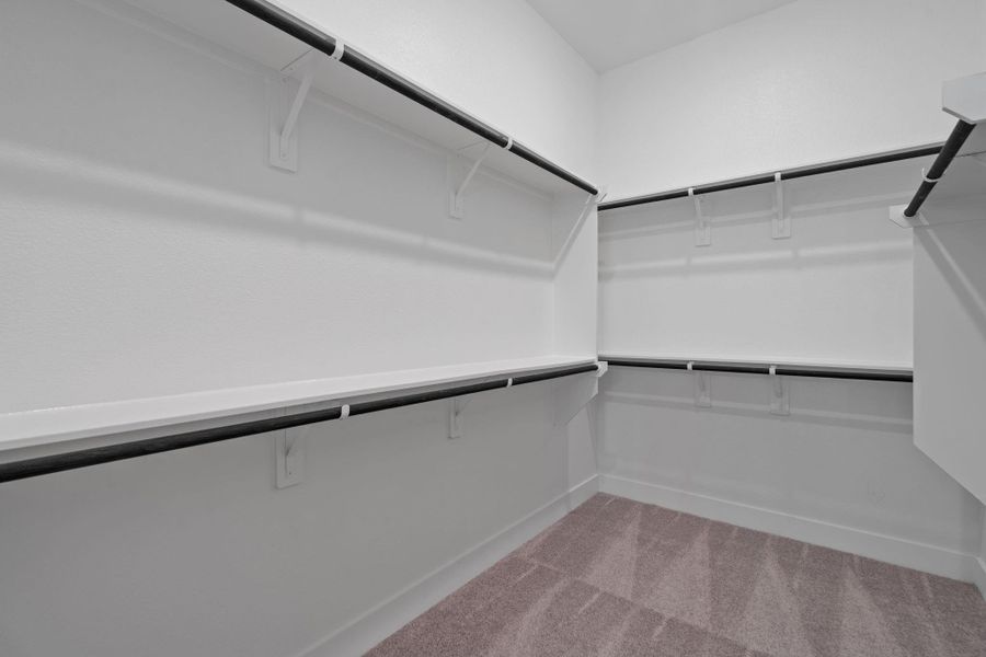 Image 13 of a home in Mulberry Farms.