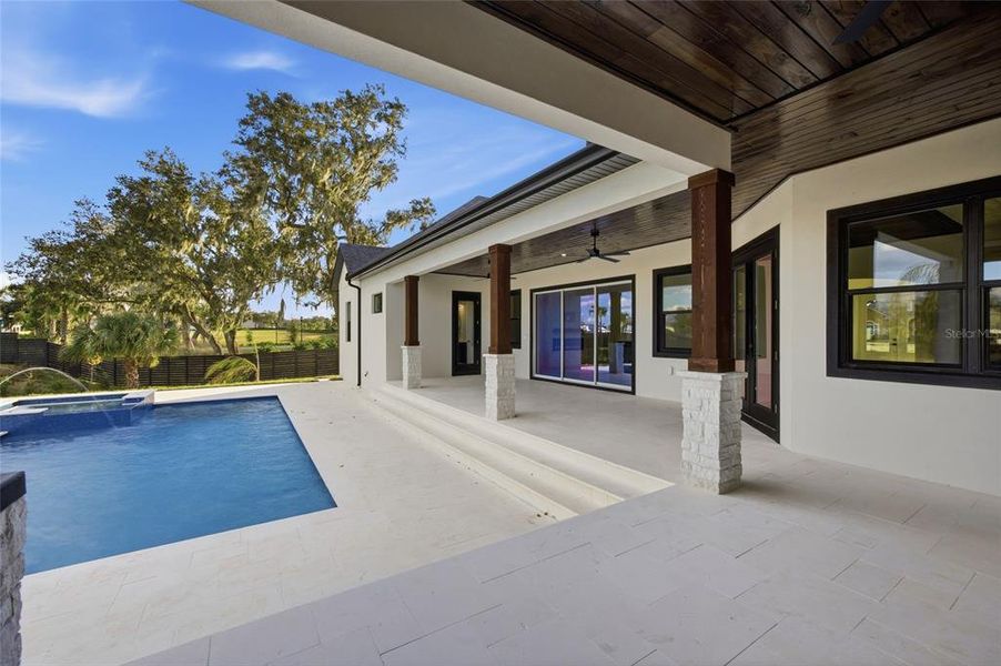 Exterior details and patio area of a home in , Plant City (Image 43).