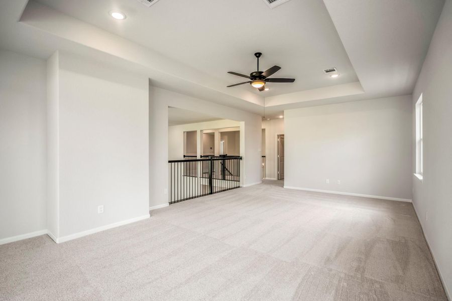 Spacious, unfurnished interior of a new home in Sienna 70' Lots, Missouri City (Image 32). Spacious, unfurnished interior of a new home in Sienna 70' Lots, Missouri City (Image 32).