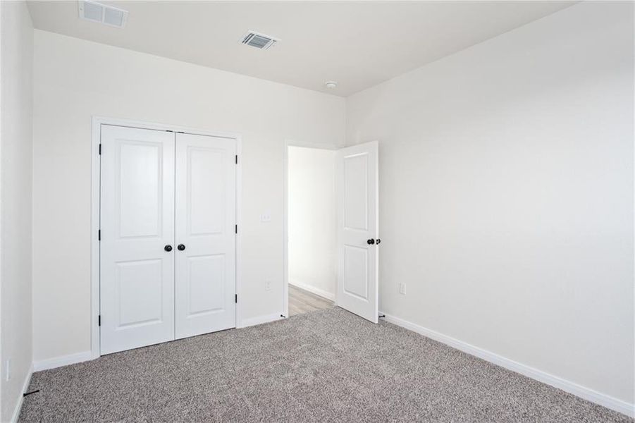 Spacious, unfurnished interior of a new home in , Temple (Image 23).