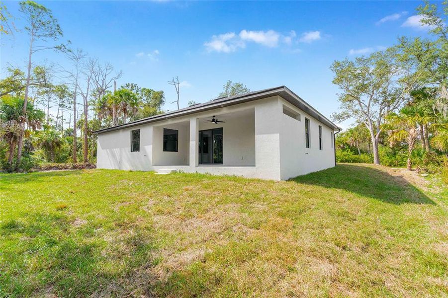 Exterior details and patio area of a home in , Port Charlotte (Image 3).