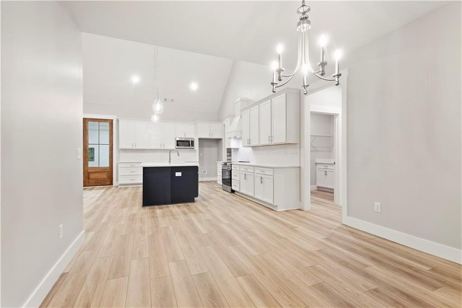 Spacious, unfurnished interior of a new home in , Carrollton (Image 17).
