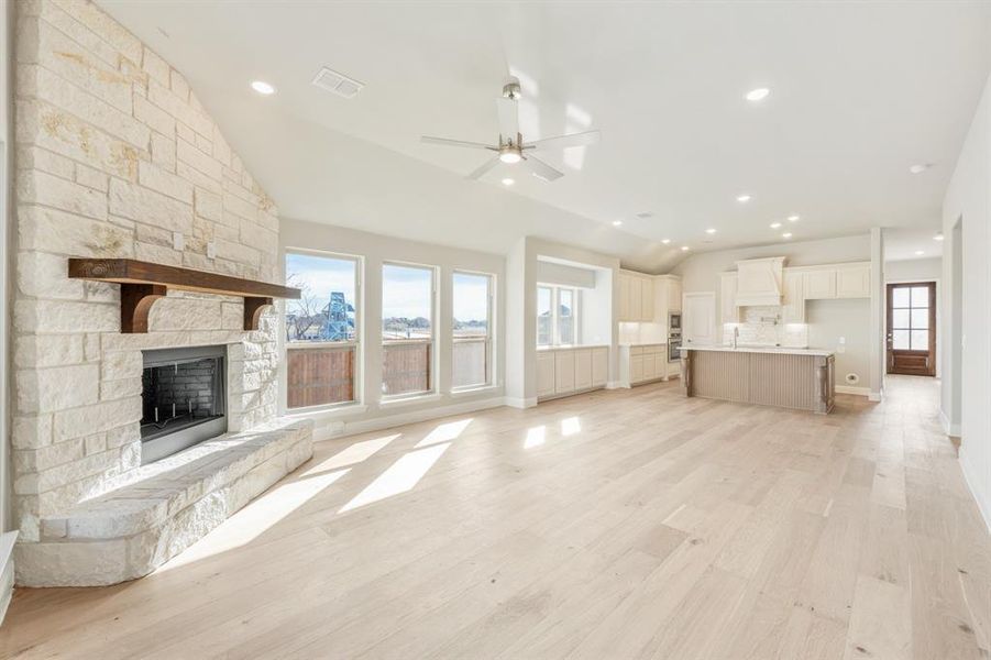 Spacious, unfurnished interior of a new home in Sunrise at Garden Valley, Waxahachie (Image 30).