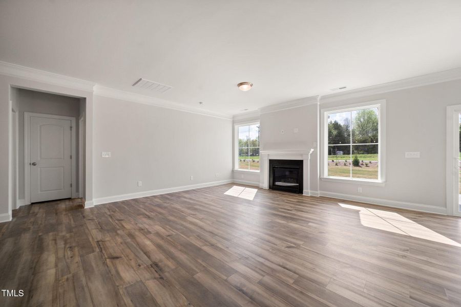 19-web-or-mls-DSC_1000 19-web-or-mls-DSC_1000