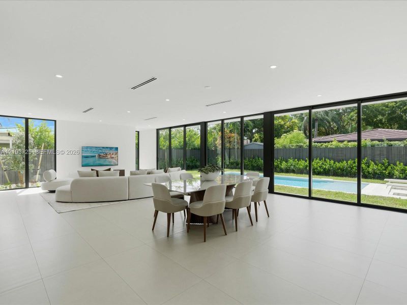 Community amenities in , Miami (Image 48).