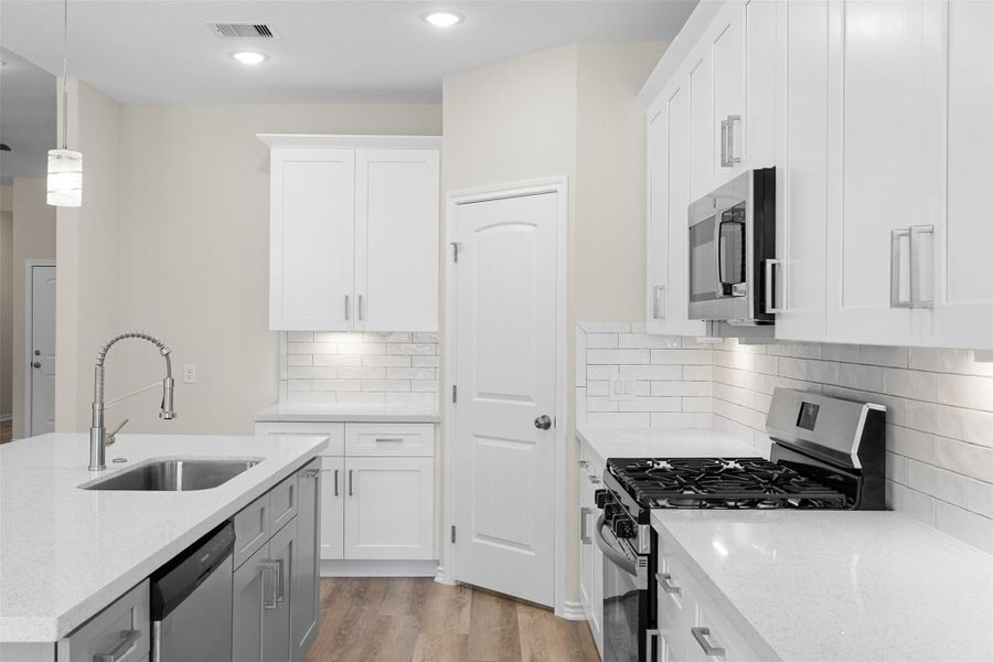 Furnished interior view inside a new home in , Columbus (Image 14).