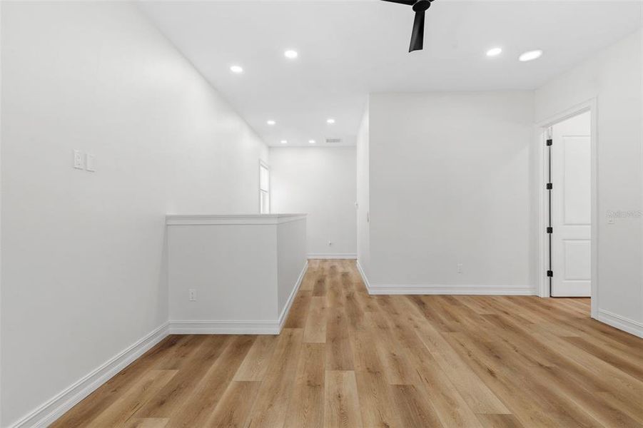 Spacious, unfurnished interior of a new home in , St. Petersburg (Image 39).