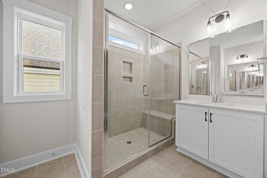 022_WFP-2846 Primary Bathroom - Medium