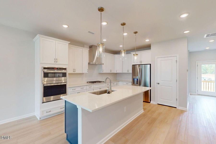 3730087_50034 3730087_50034