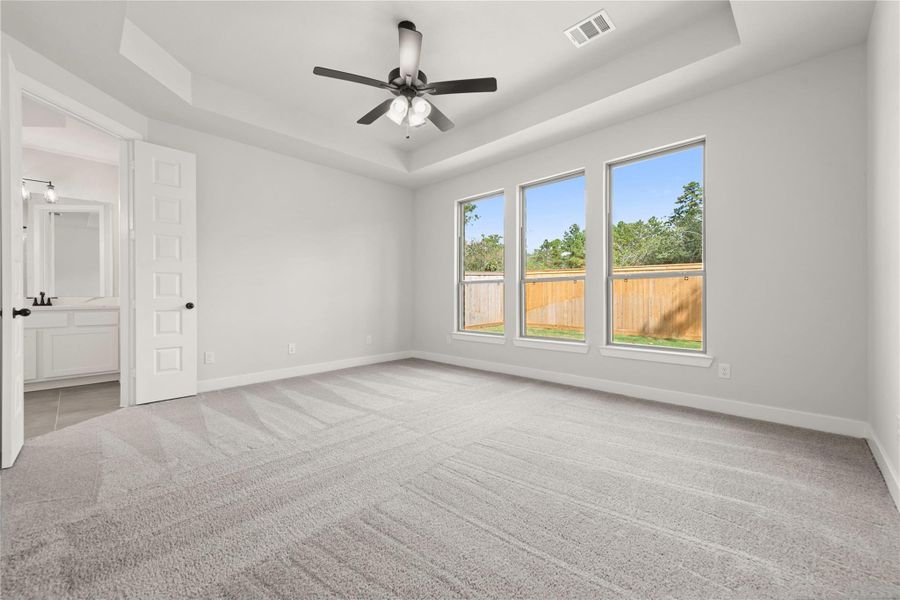 Spacious, unfurnished interior of a new home in Kresston, Montgomery (Image 17).