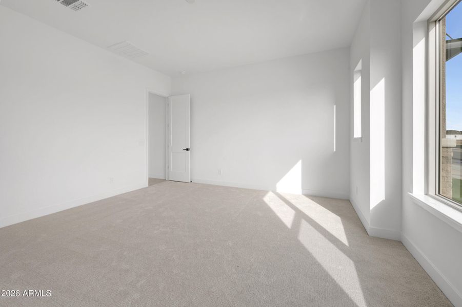 L163-HDR014 L163-HDR014