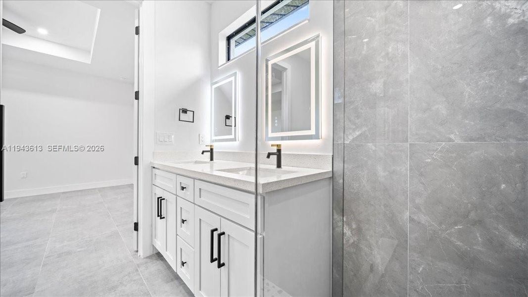 Furnished interior view inside a new home in , Cape Coral (Image 4).