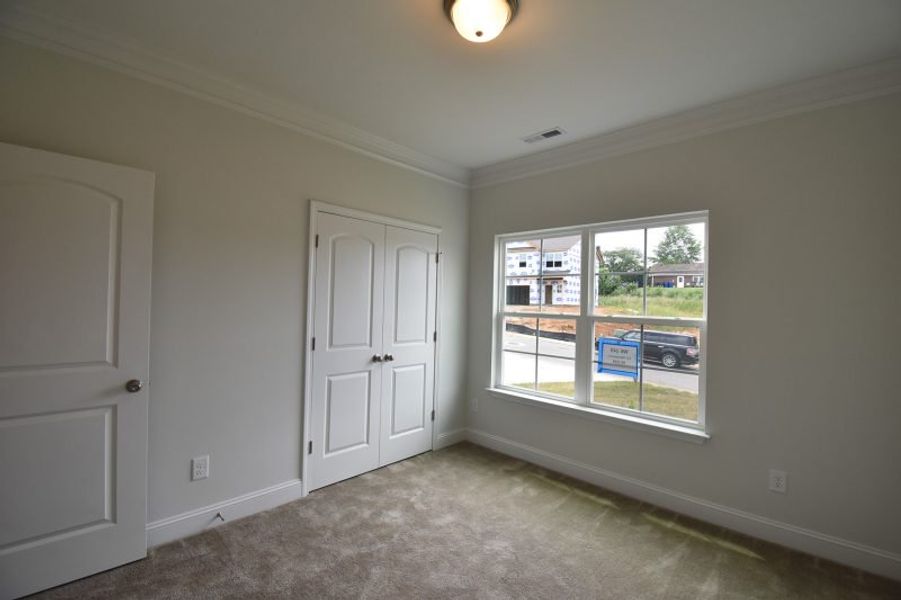 Spacious, unfurnished interior of a new home in Avondale, Greensboro (Image 25).