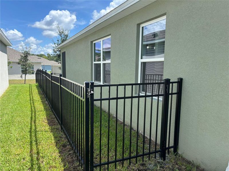 Exterior details and patio area of a home in Victoria Oaks, Deland (Image 30).