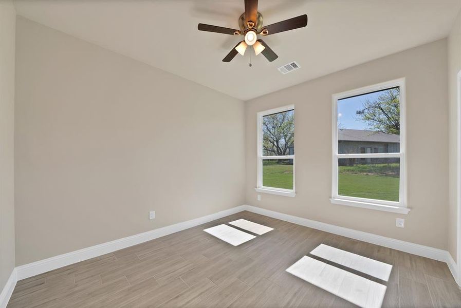 Spacious, unfurnished interior of a new home in , Runaway Bay (Image 14).