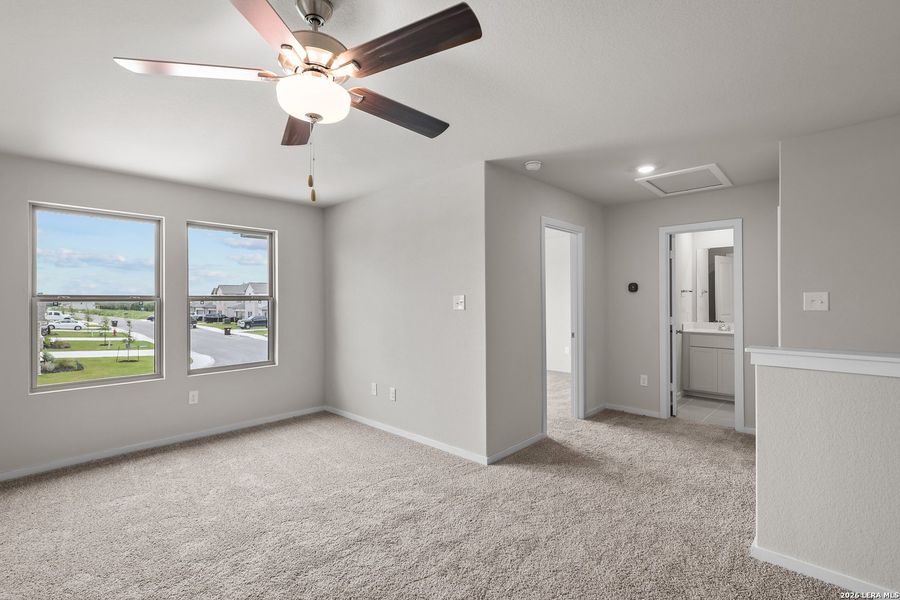 Spacious, unfurnished interior of a new home in Summerlin, San Antonio (Image 30).