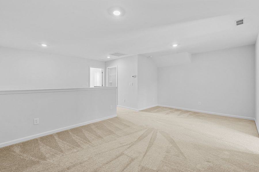 Spacious, unfurnished interior of a new home in Brayden, Advance (Image 37).