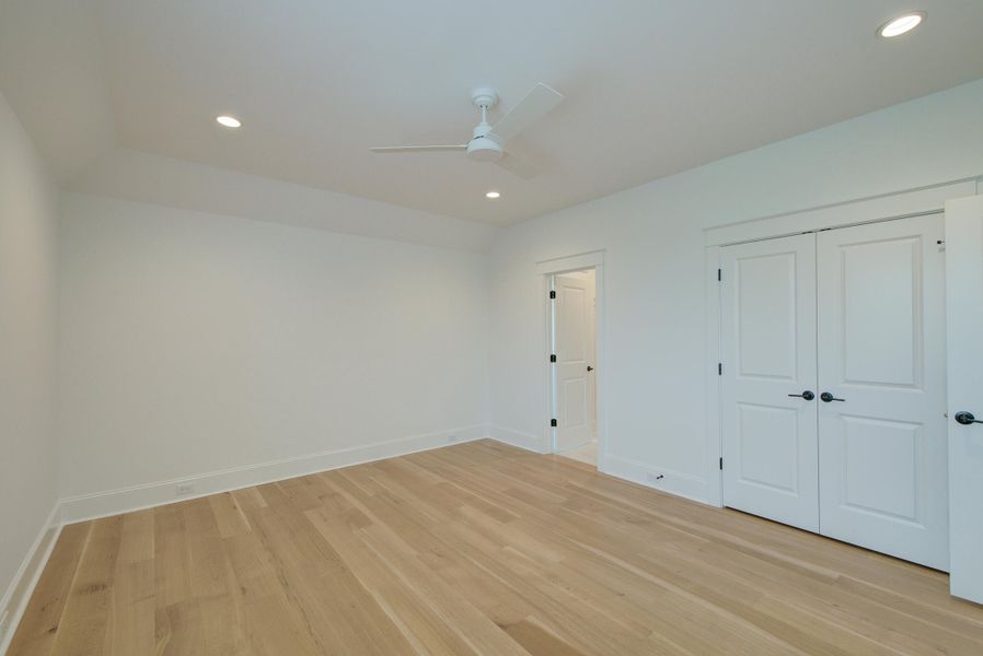 Spacious, unfurnished interior of a new home in Daniel Island Park, Charleston (Image 63).