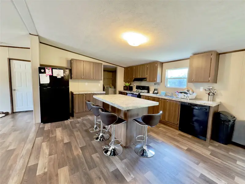 Kitchen, breakfast bar Kitchen, breakfast bar