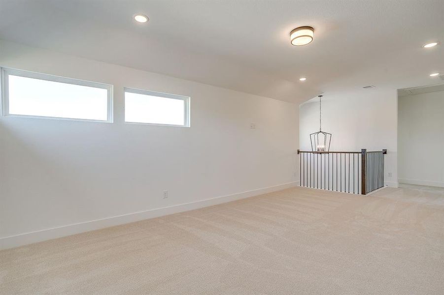 Spacious, unfurnished interior of a new home in Pecan Grove, Burleson (Image 23).