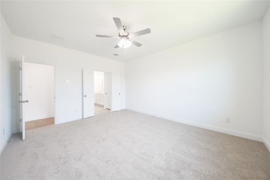 Spacious, unfurnished interior of a new home in Enclave at Legacy Hills: Crossings 50', Celina (Image 17).