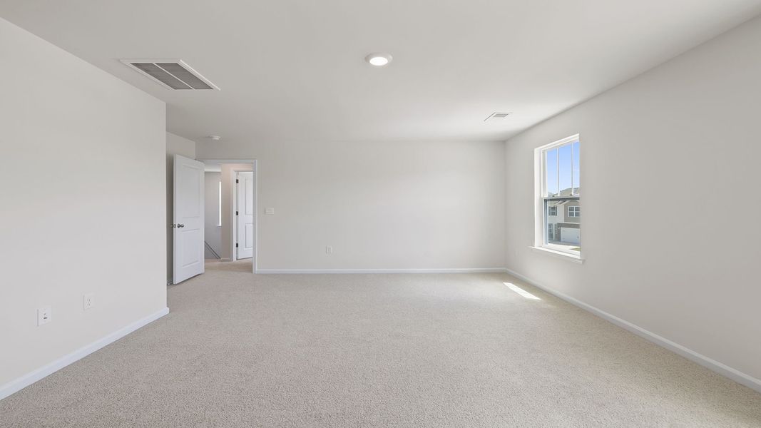 Representative unfurnished interior of a home built from the Belhaven by D.R. Horton in Forest Brook, Easley (Image 33).