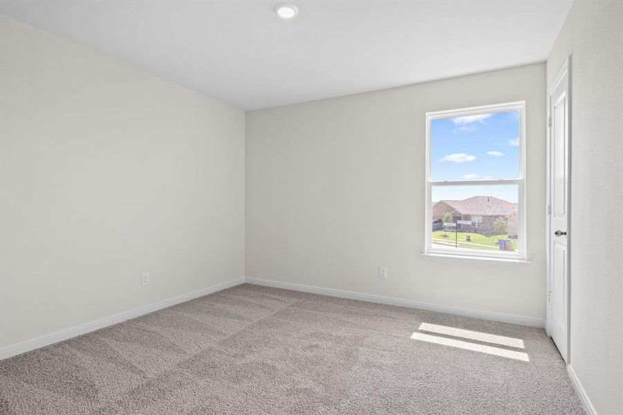 Spacious, unfurnished interior of a new home in Patriot Estates, Venus (Image 9).