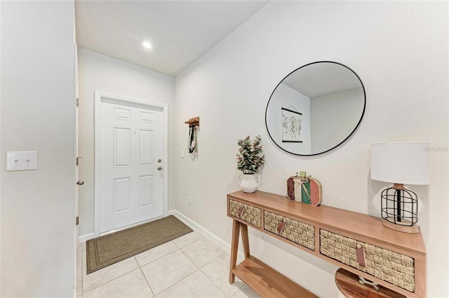 Furnished interior view inside a new home in , Bradenton (Image 15).