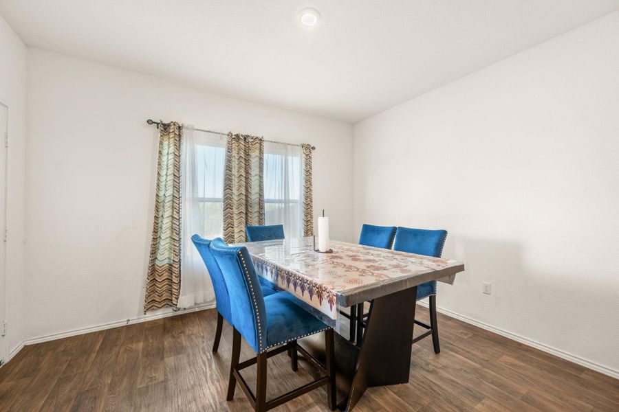 Furnished interior view inside a new home in Palomino, Manor (Image 25). Furnished interior view inside a new home in Palomino, Manor (Image 25).