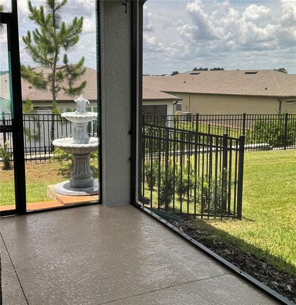 Exterior details and patio area of a home in , Ocala (Image 3).