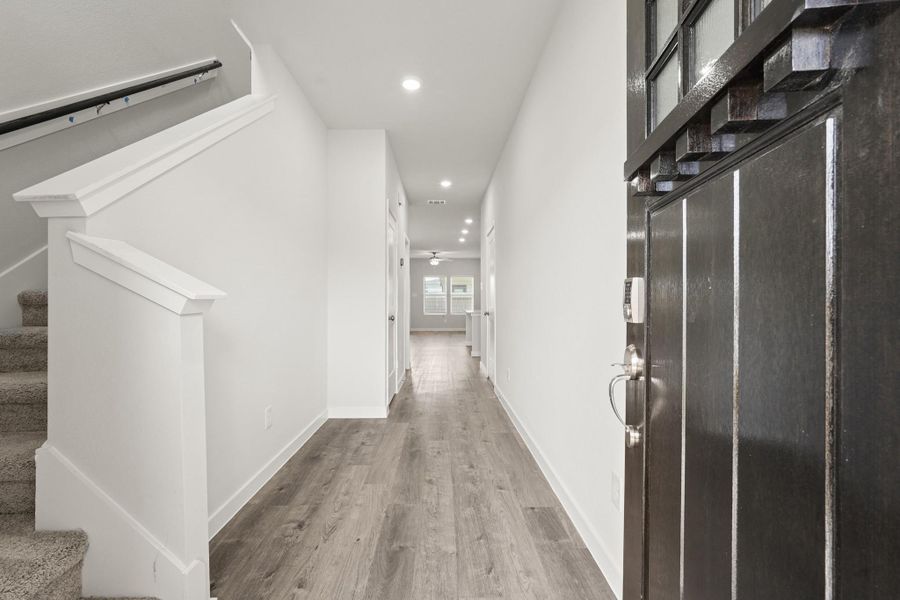 Spacious, unfurnished interior of a new home in Lakes at Black Oak, Magnolia (Image 21). Spacious, unfurnished interior of a new home in Lakes at Black Oak, Magnolia (Image 21).