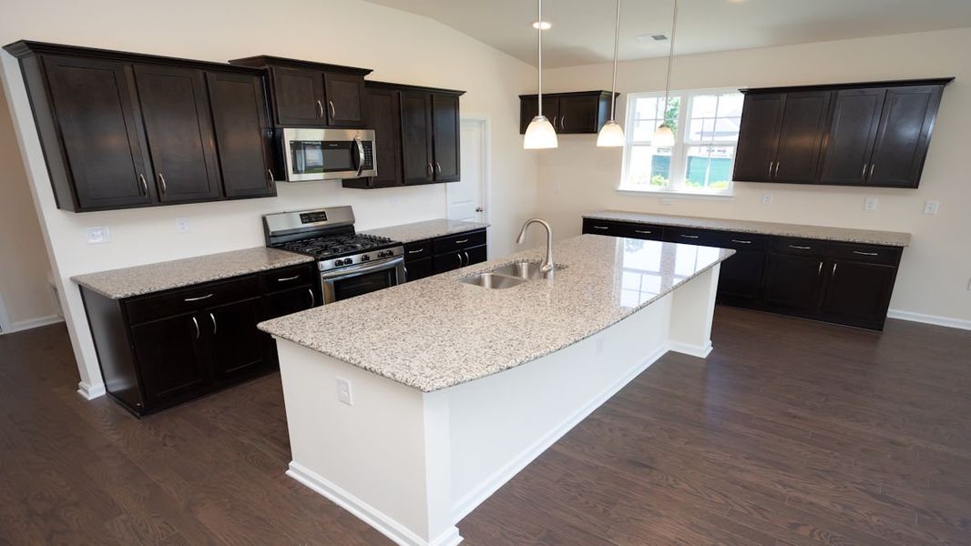 Representative furnished interior of a home built from the EATON by D.R. Horton in Waterbridge, Myrtle Beach (Image 9).