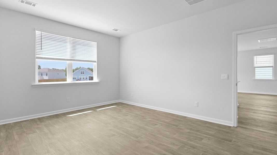 Spacious, unfurnished interior of a new home in Lakeview at Kitfield, Moncks Corner (Image 41).