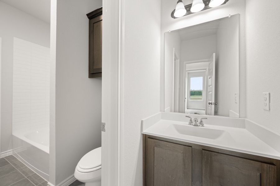 Furnished interior view inside a new home in Eagle Cove, Denton (Image 10). Furnished interior view inside a new home in Eagle Cove, Denton (Image 10).