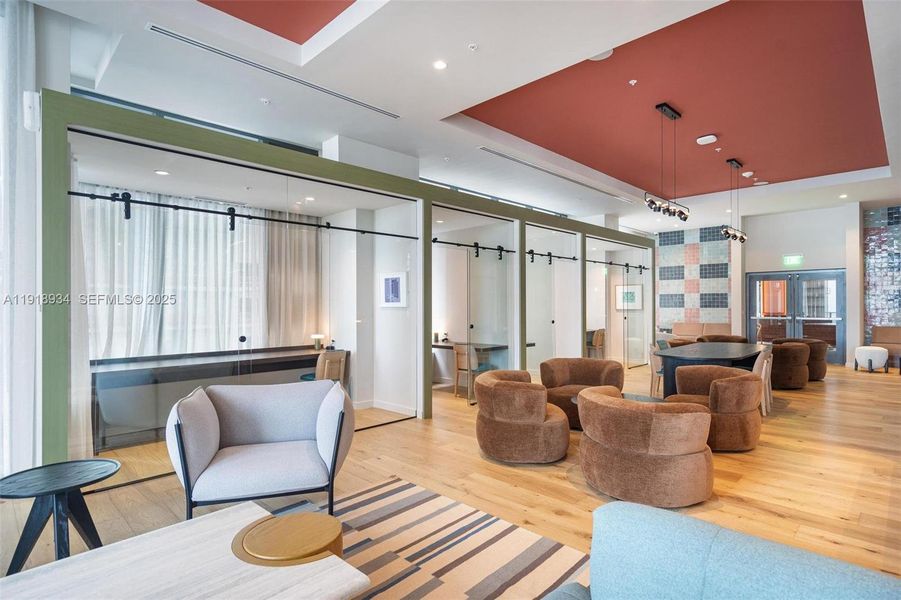 Community amenities in , Miami (Image 21).