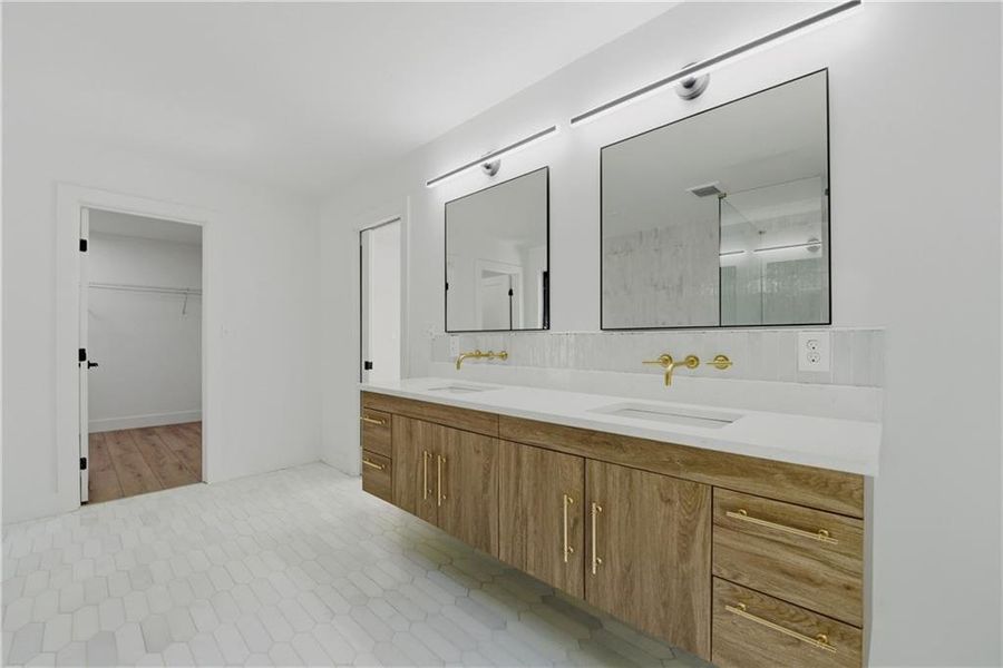 Furnished interior view inside a new home in , Atlanta (Image 8).