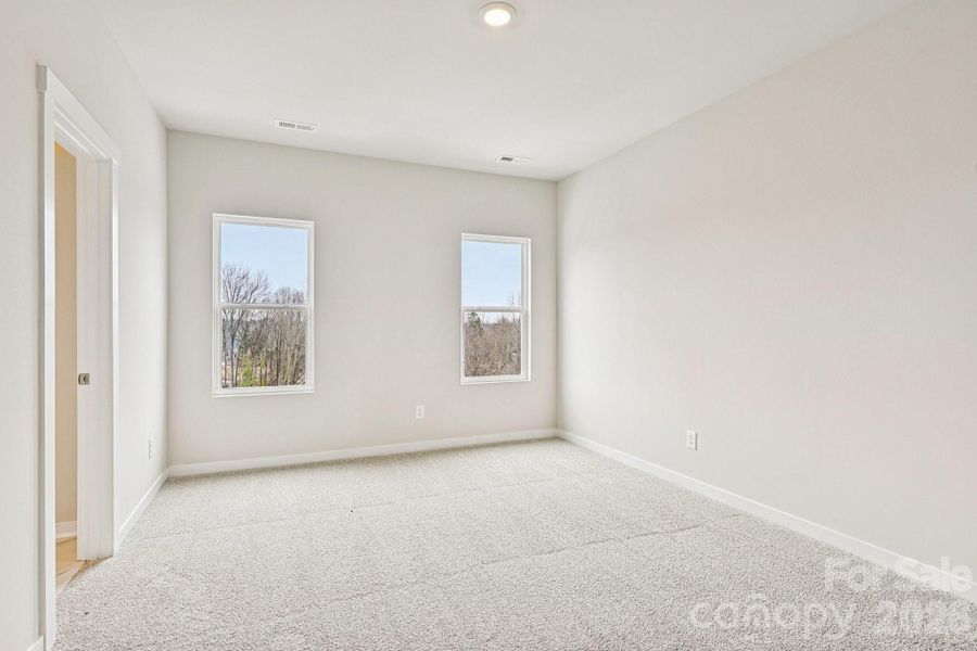 Spacious, unfurnished interior of a new home in Vanguard at Vermillion, Huntersville (Image 24).