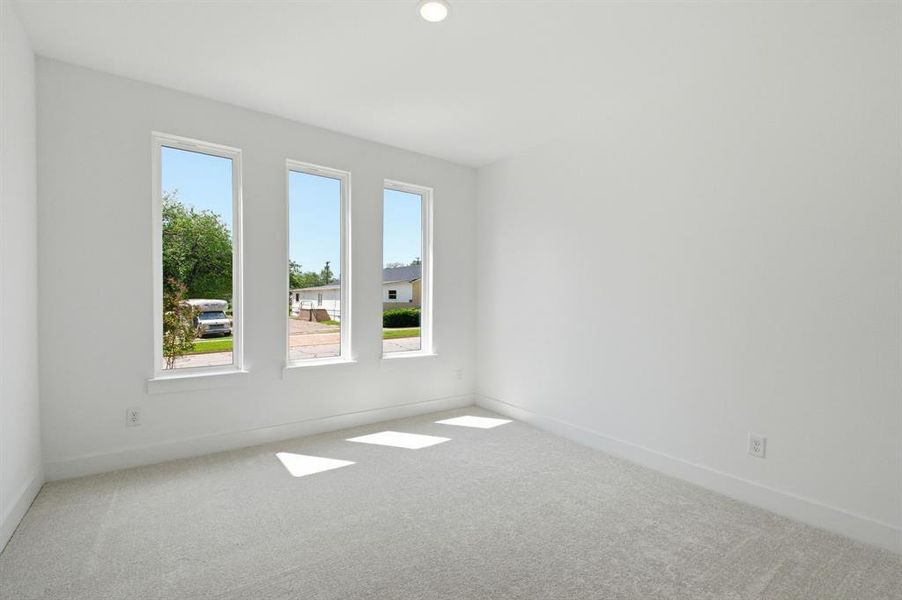 Spacious, unfurnished interior of a new home in , Denison (Image 28).