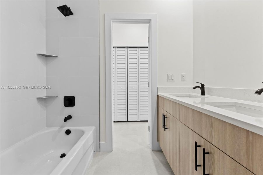 Furnished interior view inside a new home in , Port St. Lucie (Image 6).