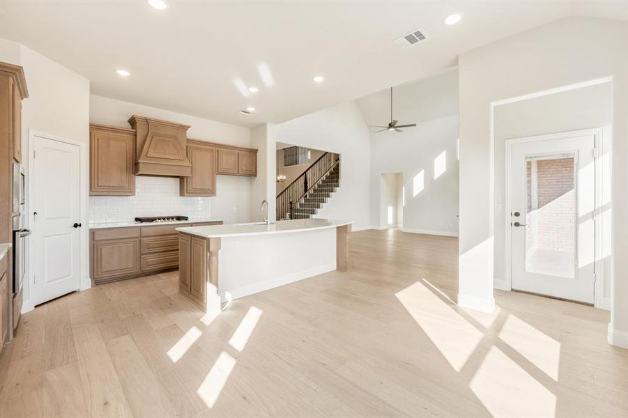Furnished interior view inside a new home in Liberty, Melissa (Image 12).