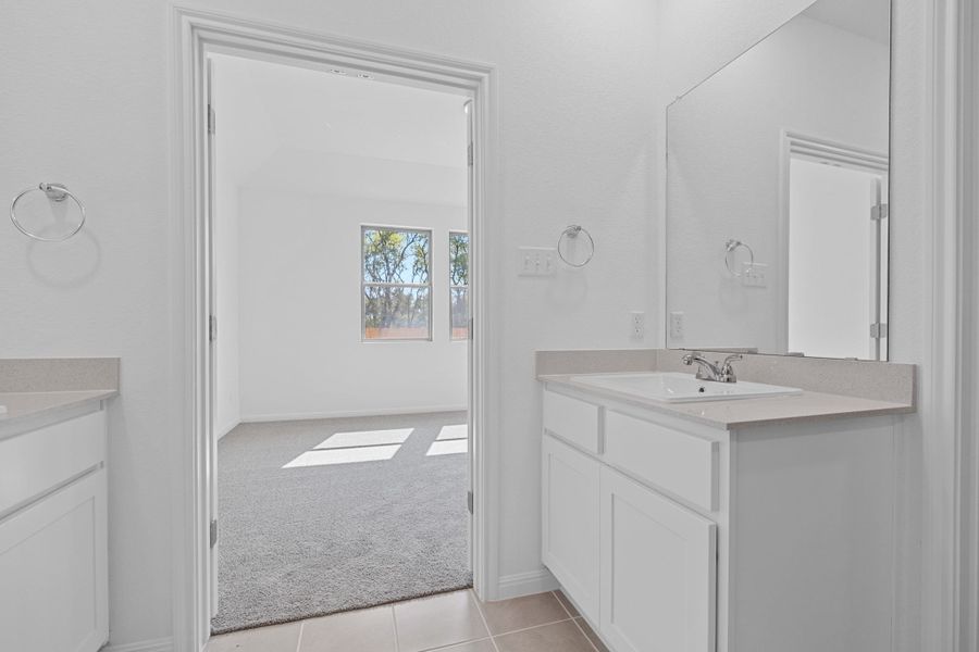 Furnished interior view inside a new home in Trinity Ranch, Elgin (Image 11).