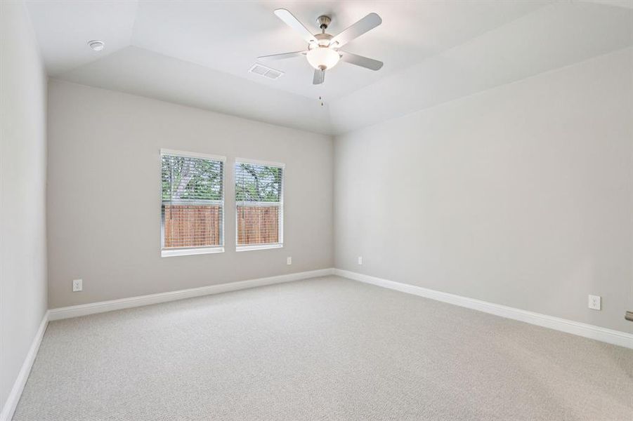 Spacious, unfurnished interior of a new home in Parks at Foster Crossing - Premier Series, Anna (Image 39). Spacious, unfurnished interior of a new home in Parks at Foster Crossing - Premier Series, Anna (Image 39).